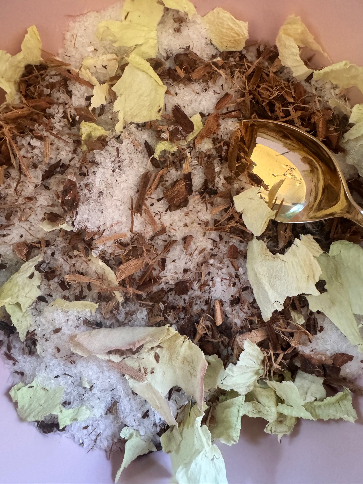 White Rose & Willow Bark Anti-Inflammatory Bath Potion
